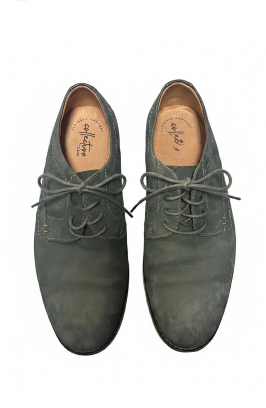 Clarks Collection Men's 8.5 M Grey Suede Lace-Up Oxford Shoes
